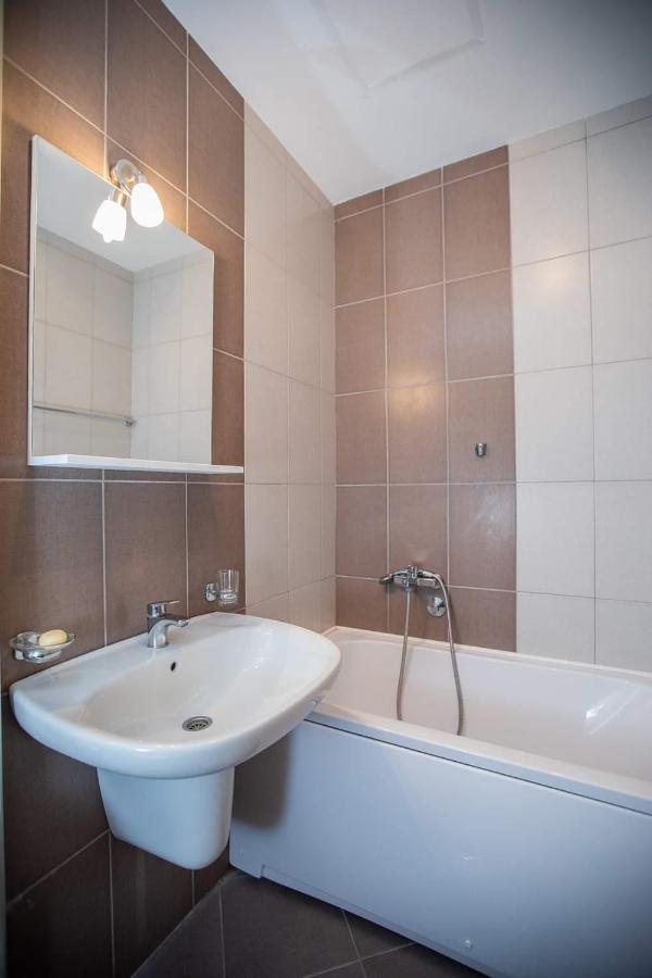 Naki Apartmani פודגוריצה מראה חיצוני תמונה