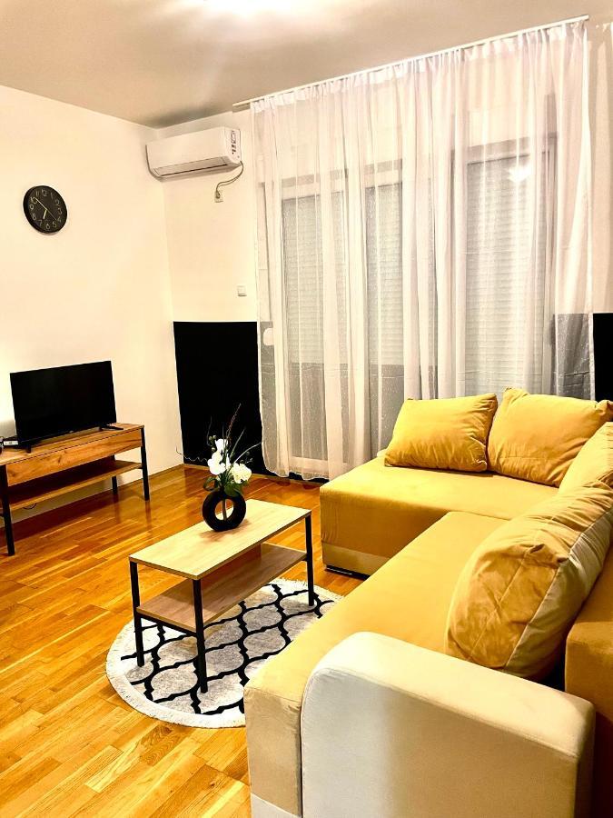 Naki Apartmani פודגוריצה מראה חיצוני תמונה